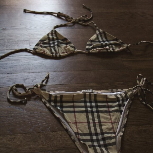 Vintage Burberry Bikini, Classic Pattern, Size L<33